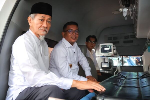 Kyai Embay Apresiasi Launching Layanan Banten Sehat Melalui Mobile Clinic Berbasis Telemedicine