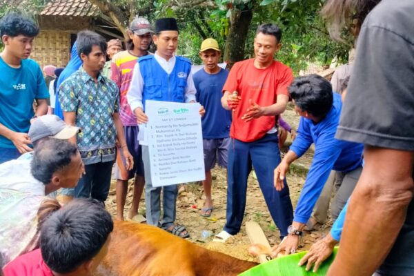 Menembus Pelosok Banten, Rumah Yatim Ar-Rahman Tebar Hewan Kurban